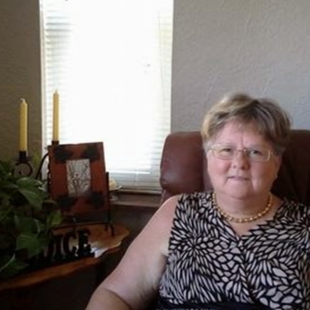 Meet your Posher, Marilyn